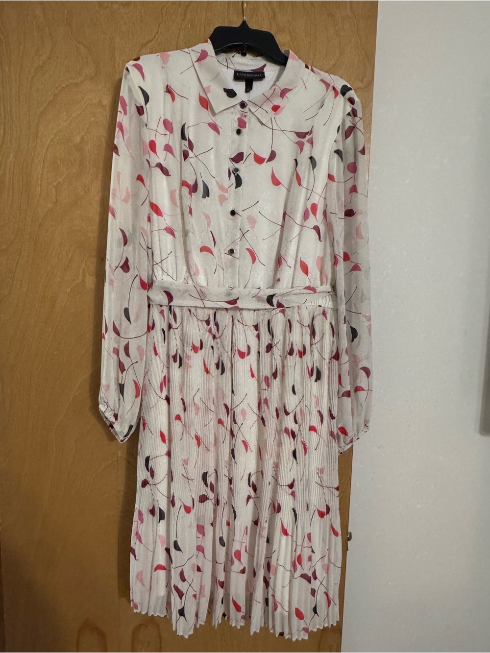 Pleated Floral Print Long-Sleeve Dress - Pink & Black Accents